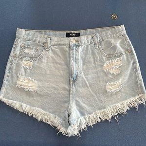 NEW HIGH RISE SHORTS